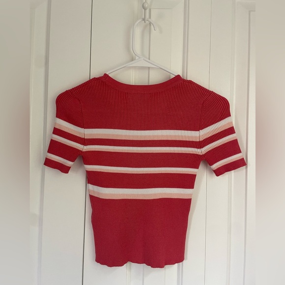 Forever 21 Sweater Tee - Picture 2 of 7